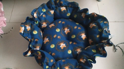 Cozy Adjustable Cotton Pet Nest Bed for Cats & Puppies photo review