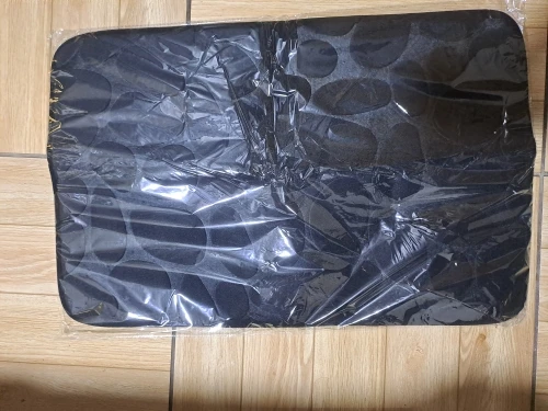 Luxurious Cobblestone Non-Slip Memory Foam Bath Mat photo review