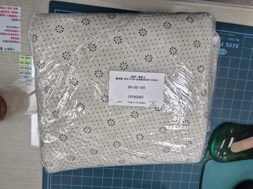 Ultra Cozy Fluffy White Round Rug for Chic Home Decor photo review