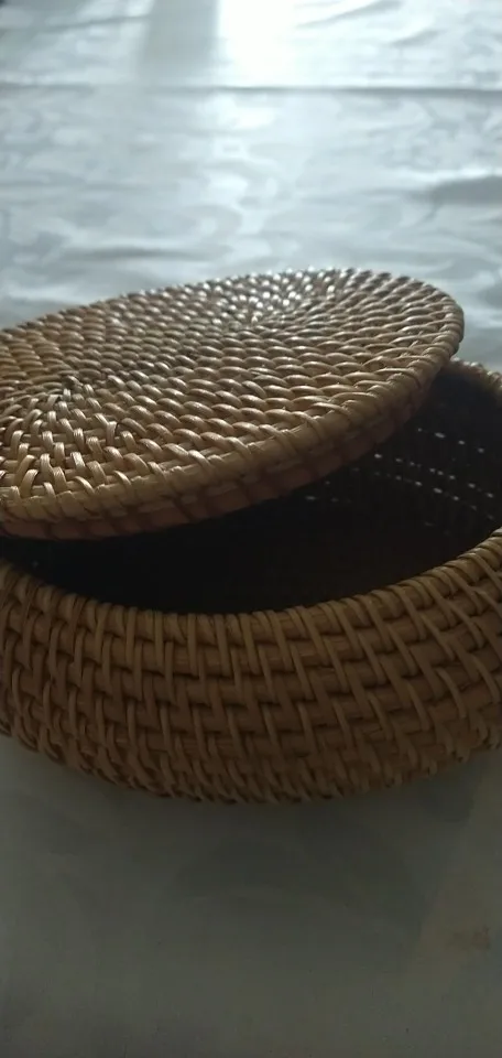Handwoven Rattan Storage Basket with Lid - Stylish Home Organizer photo review
