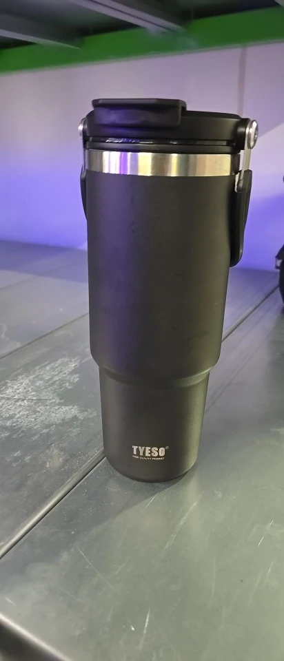 Sleek Tyeso Stainless Steel Thermos - Perfect for Hot & Cold Drinks photo review