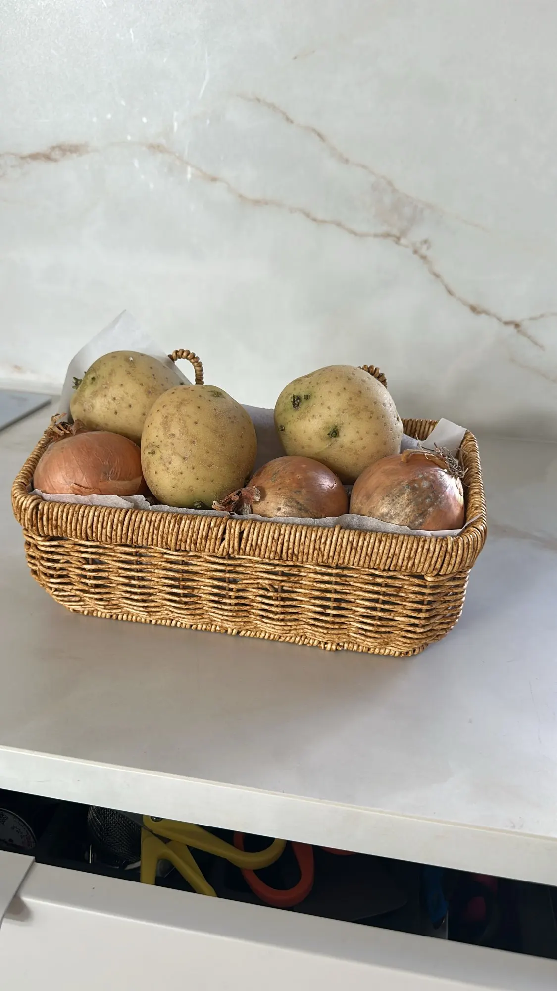 Hand-Woven Decorative Storage Basket for Stylish Home Organization photo review