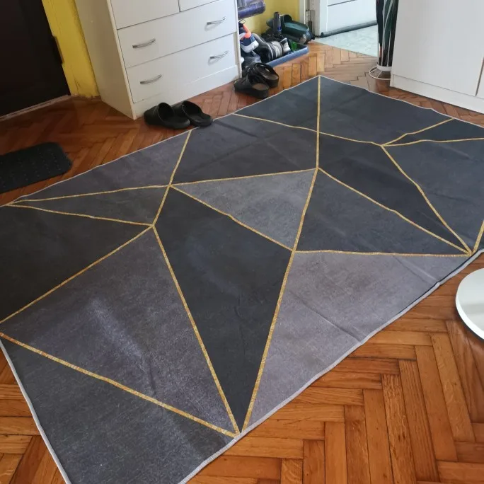 Nordic Geometric Velvet Carpet for Stylish Home Spaces photo review