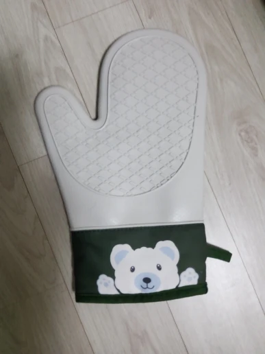 Silicone Heat-Resistant Gloves for Safe Baking & Cooking photo review