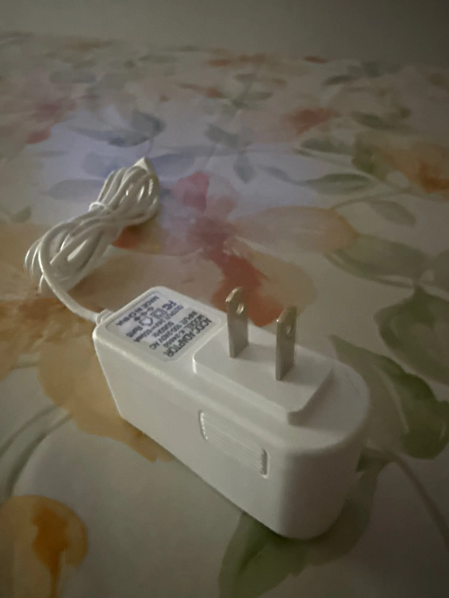 Elegant Aromatherapy Diffuser: Remote Control & LED Lights photo review