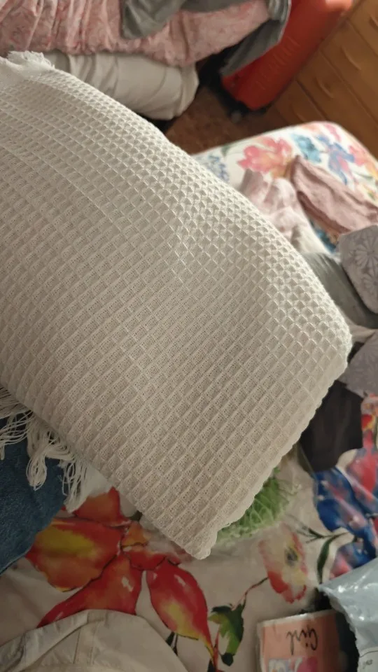 Versatile Cream Sofa Towel - All-Season Cotton Blanket Cover photo review