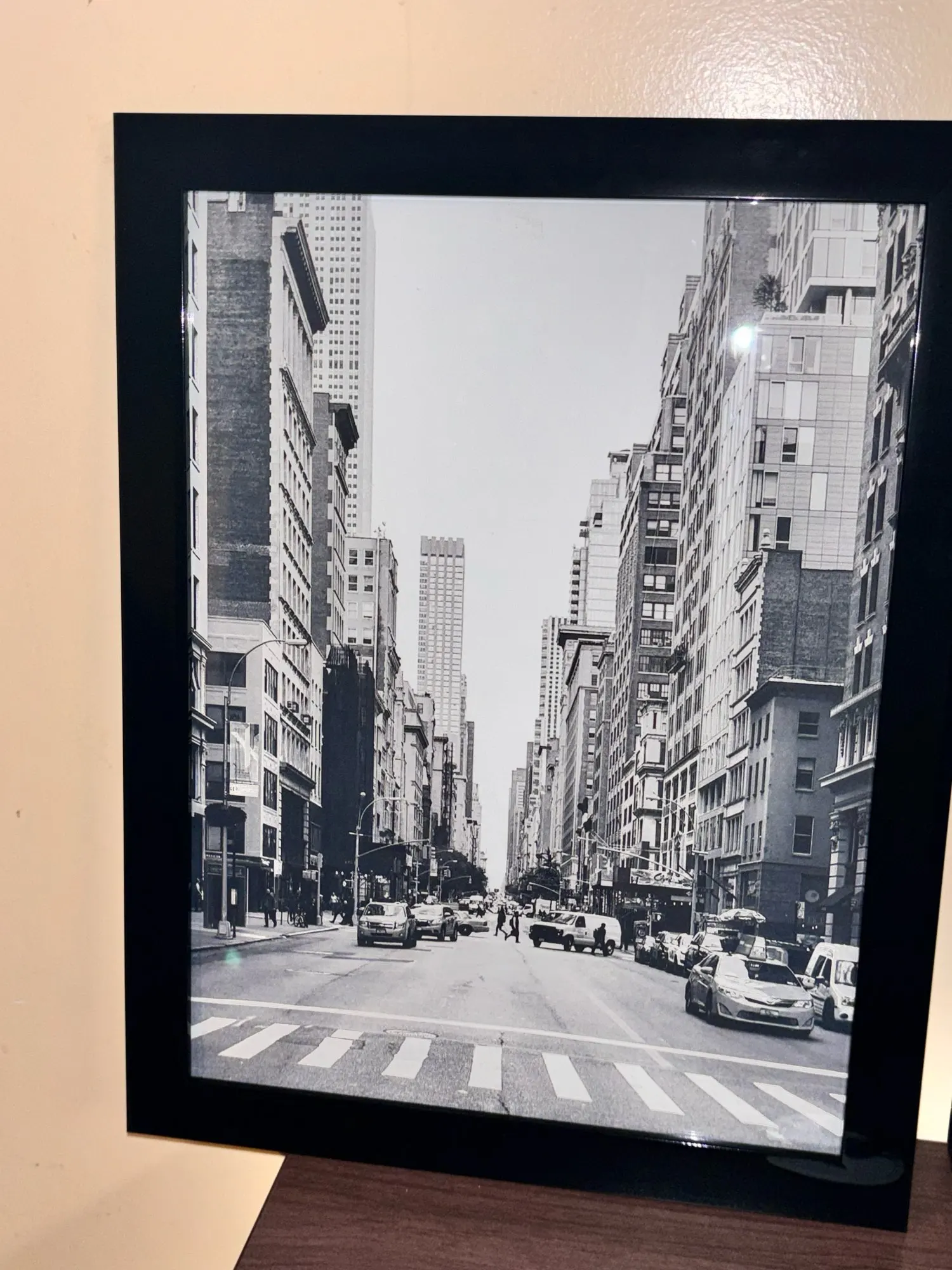Urban Elegance: Black & White NYC Canvas Art for Your Home photo review