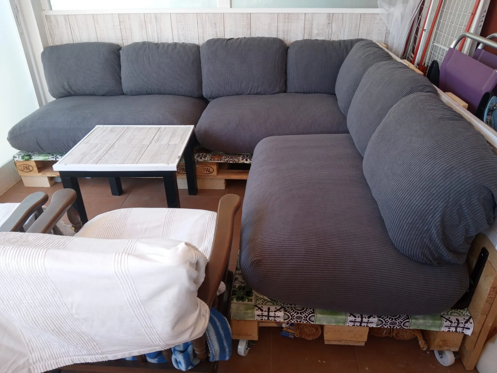 Elegant Jacquard Sofa Seat Cover - Easy-Clean Stripe Design photo review