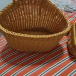 Wall Mounted Vegetable and Fruit Basket, Simulated Rattan Hanging Basket, Plastic Wall-mounted Hanging Basket, Home Decoration photo review
