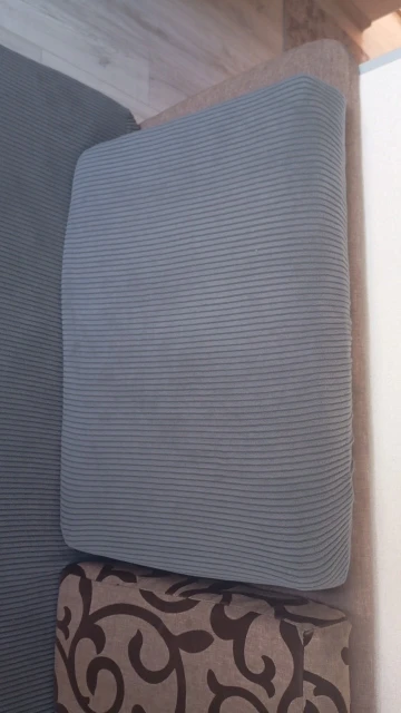 Elegant Jacquard Sofa Seat Cover - Easy-Clean Stripe Design photo review