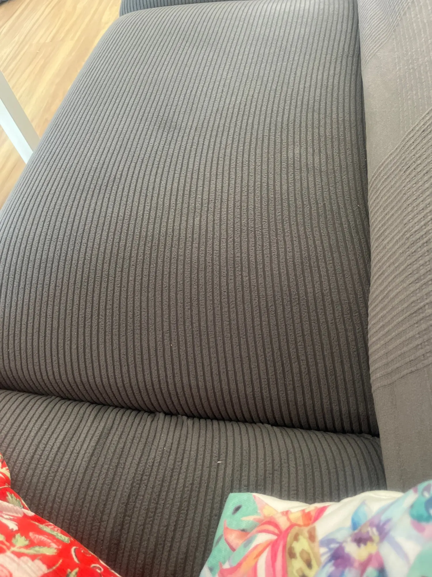Elegant Jacquard Sofa Seat Cover - Easy-Clean Stripe Design photo review