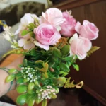 Luxurious Autumn White Silk Roses Bouquet for Timeless Elegance photo review