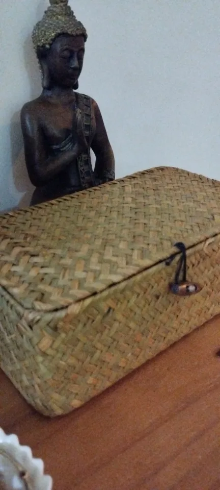 Handmade Seagrass Woven Storage Box Seaweed Storage Finishing Basket with Lid Sundry Bath Cosmetic Towel Container mx01161829 photo review