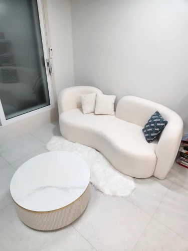 FORSWAN Plush White Faux Fur Area Rug for Cozy Spaces photo review