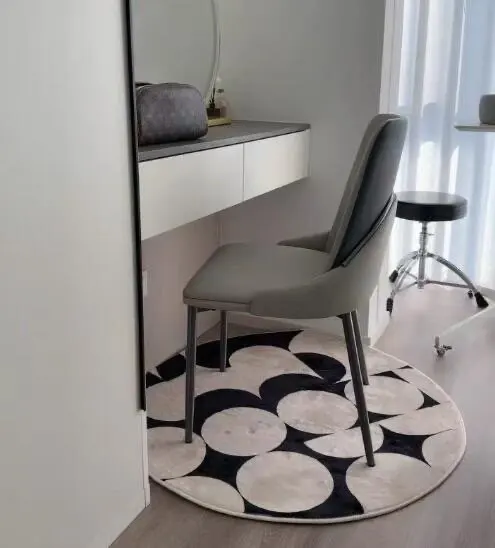 Sumptuous Plush Round Rug for Living Room & Bedroom Elegance photo review