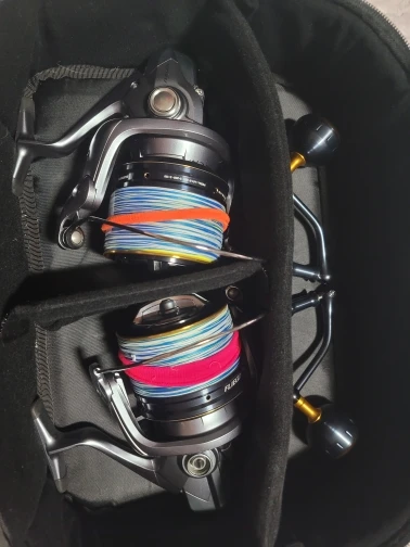 Cozy Cotton Cat Cave: Ultimate Winter Pet Bed Retreat photo review