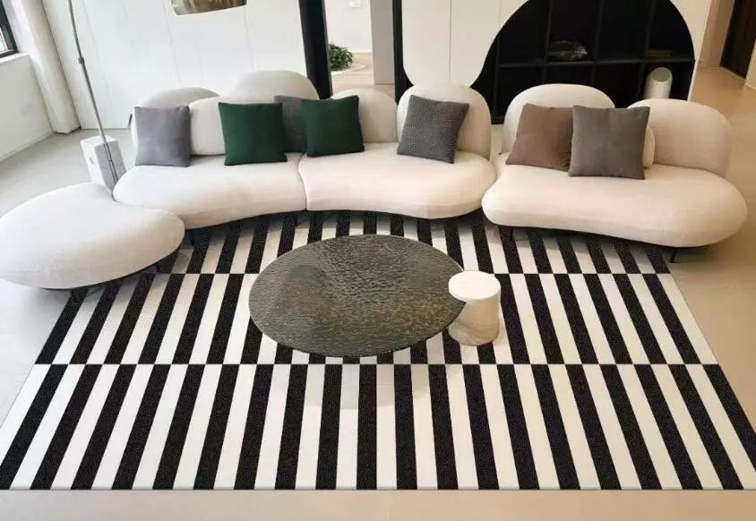 Chic French Retro Stripe Carpet – Plush Minimalist Floor Mat photo review