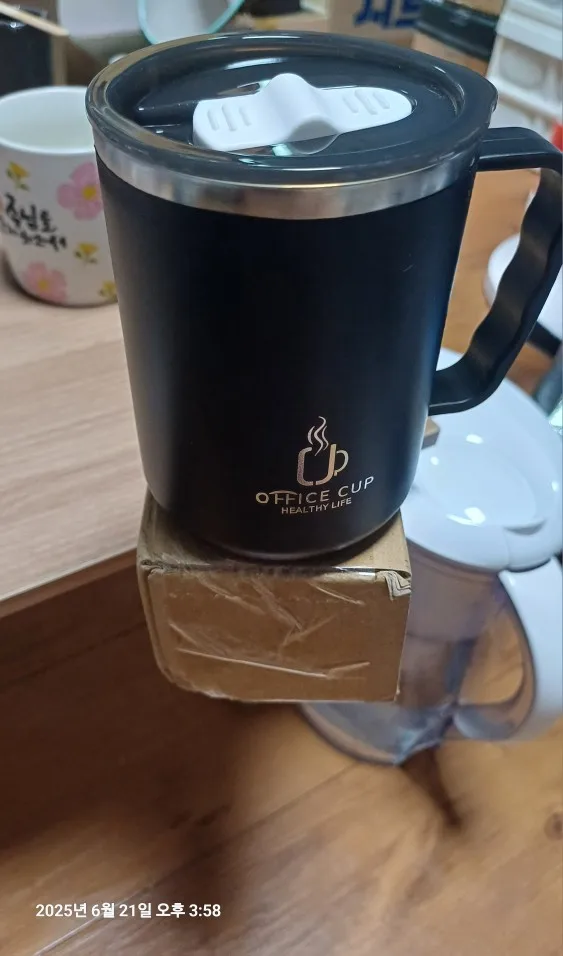 Stylish 500 ml Insulated Stainless Steel Coffee Mug with Handle photo review