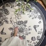 Luxurious Round Medieval Carpet for Cozy Living Spaces photo review