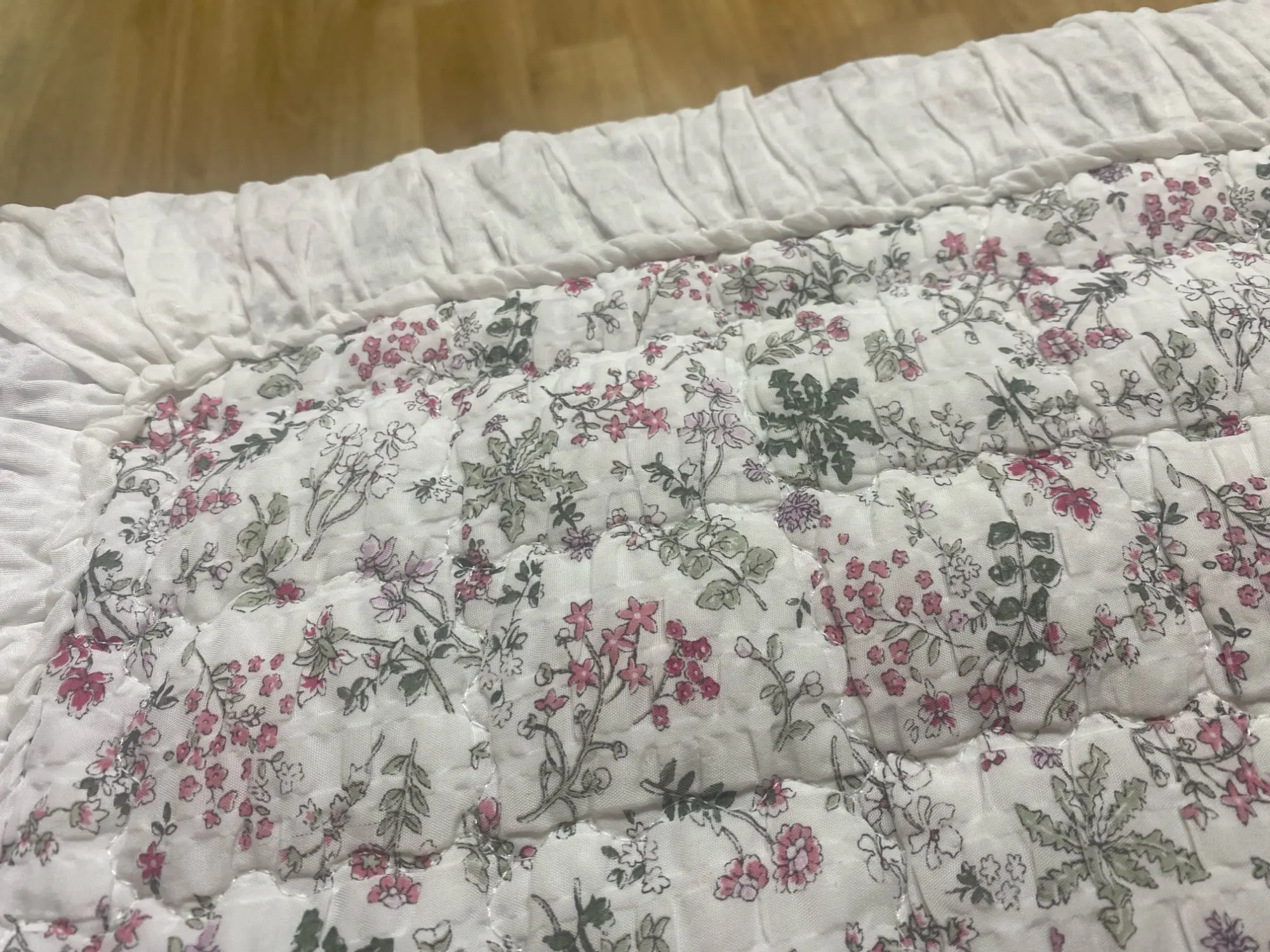 Luxurious Jacquard Sofa Cover for Custom Fit Comfort photo review