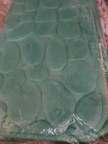 Luxurious Cobblestone Non-Slip Memory Foam Bath Mat photo review