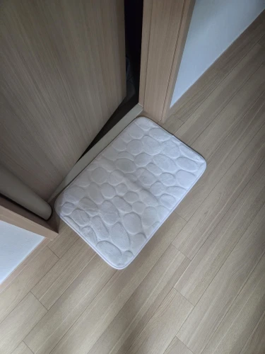 Luxurious Cobblestone Non-Slip Memory Foam Bath Mat photo review