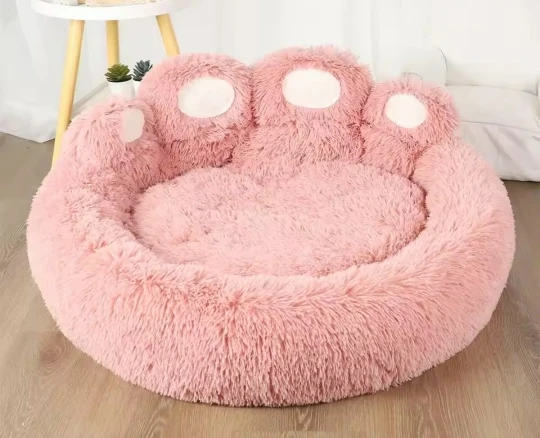 Cozy Bear Paw Pet Bed - Fluffy Comfort for All Sizes photo review