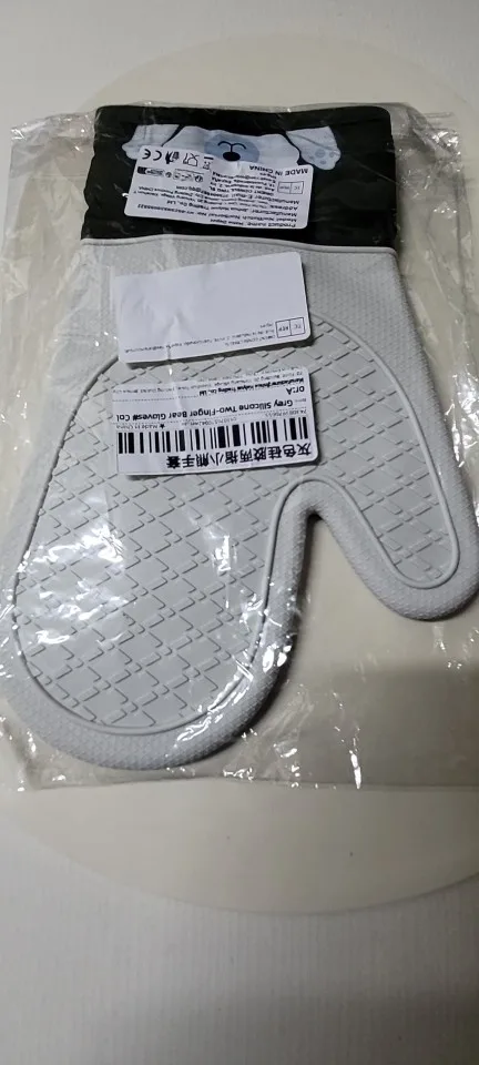 Silicone Heat-Resistant Gloves for Safe Baking & Cooking photo review