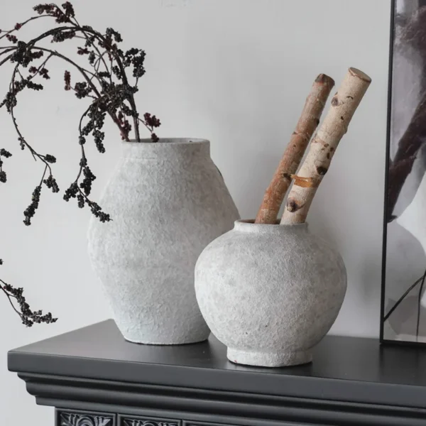 Elegant Retro Chinese Handmade Earthenware Vase for Floral Displays