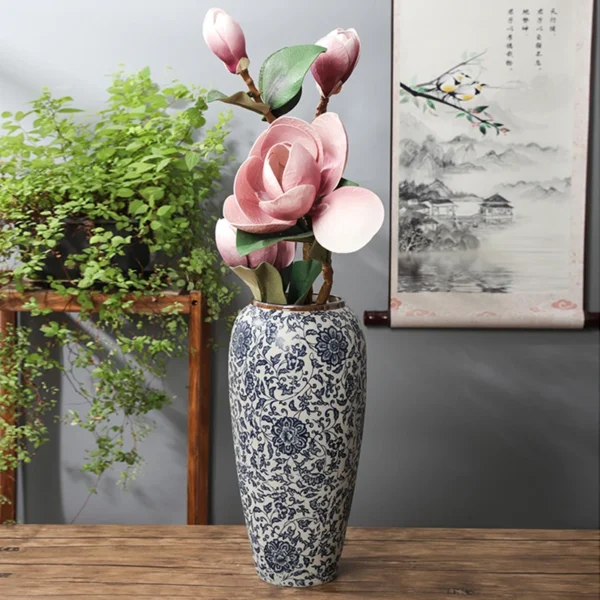Elegant Jingdezhen Ceramic Vase - Blue & White Porcelain Centerpiece