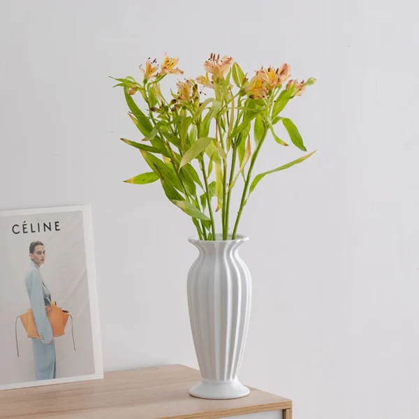 Sleek Minimalist Cream Flower Vase for Elegant Home Decor