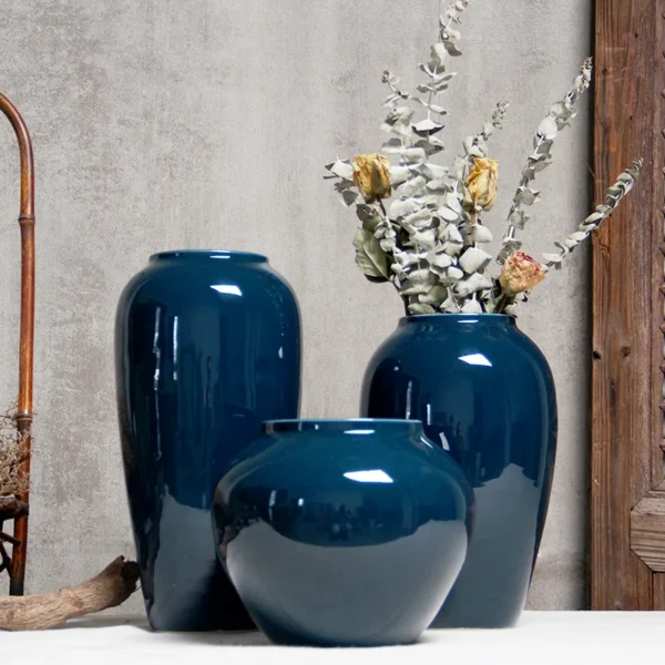 Jingdezhen Ceramic Vase: Modern Elegance for Floral Display