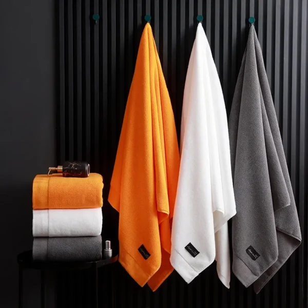 Luxurious Egyptian Cotton Bath Towel - Quick-Dry & Soft
