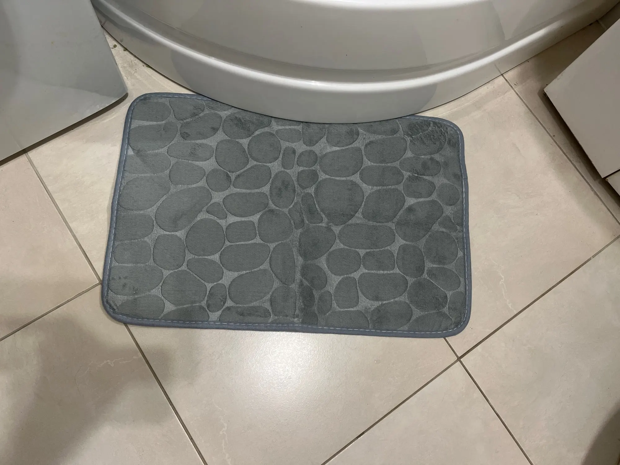 Luxurious Microfiber Pebble Mat for Stylish Home Comfort photo review