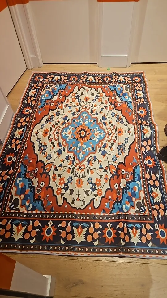 VIKAMA Custom Polyester Carpet - Durable & Easy Care Design photo review