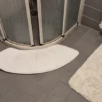 Luxurious Non-Slip Flannel Bath Mat for Ultimate Comfort photo review