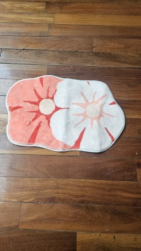 Elegant Floral Bathroom Rug - Soft, Stylish Comfort Awaits photo review