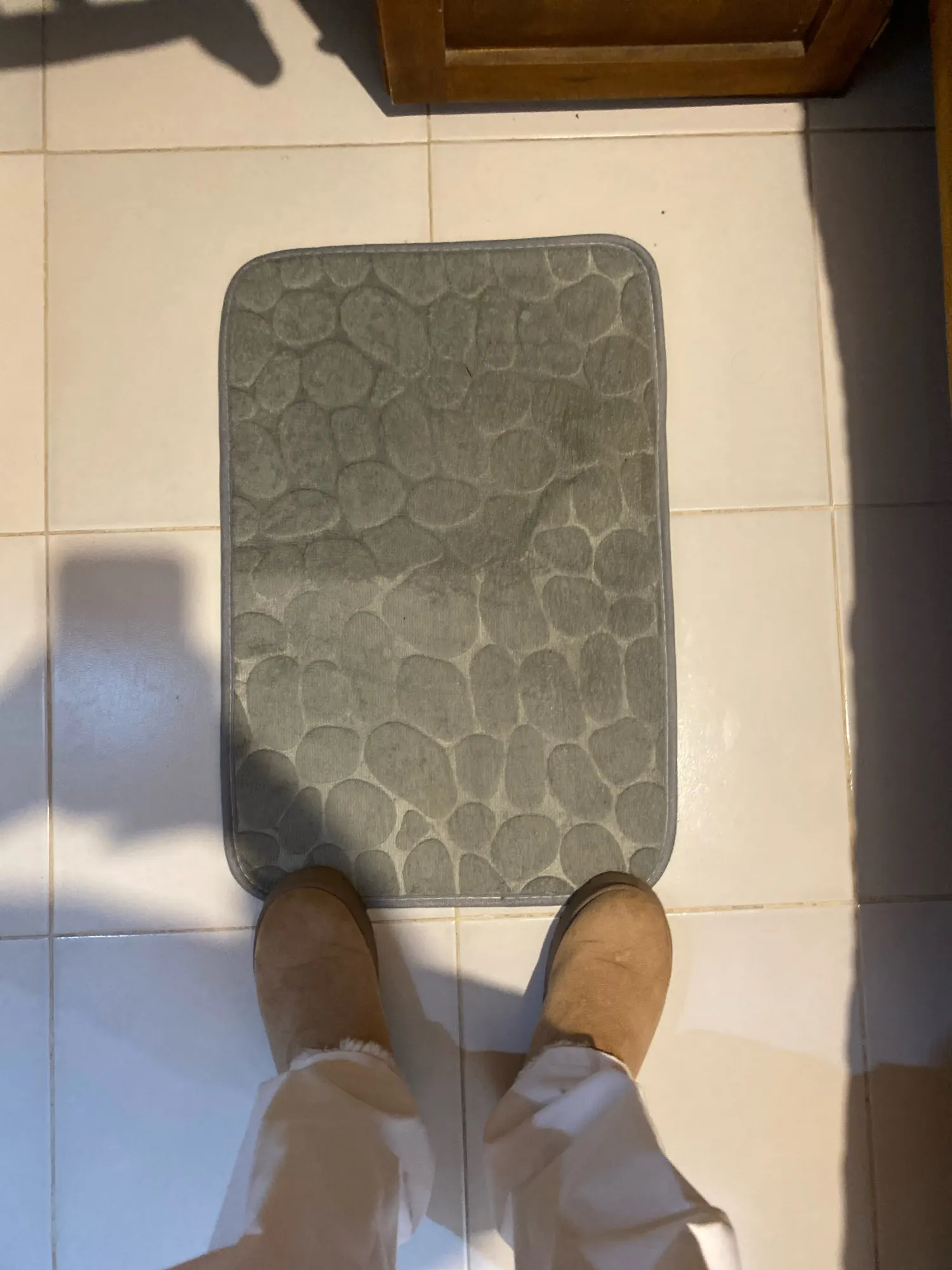 Luxurious Microfiber Pebble Mat for Stylish Home Comfort photo review