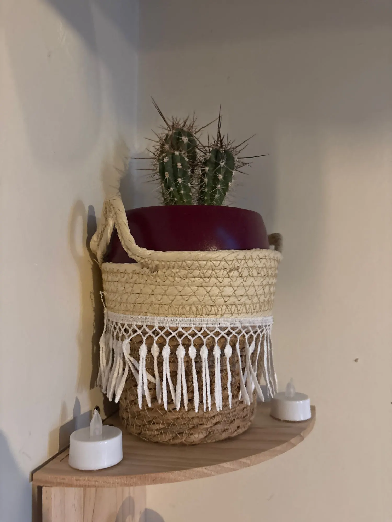 Handwoven Straw Flower Basket - Nordic Pastoral Decor photo review