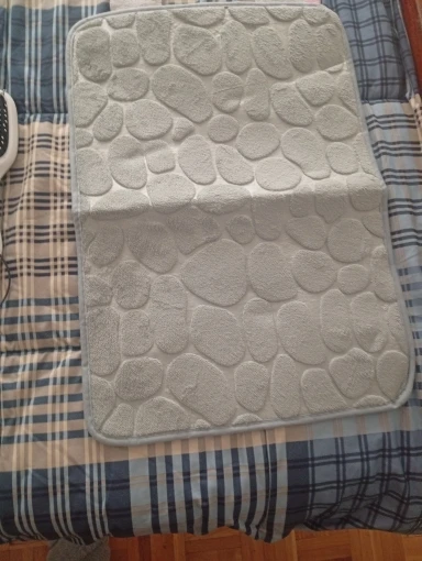 Luxurious Microfiber Pebble Mat for Stylish Home Comfort photo review