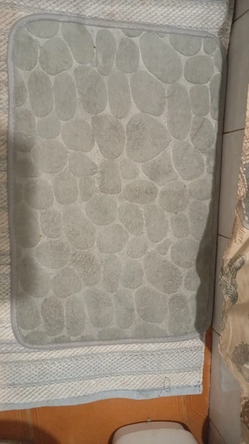Luxurious Microfiber Pebble Mat for Stylish Home Comfort photo review