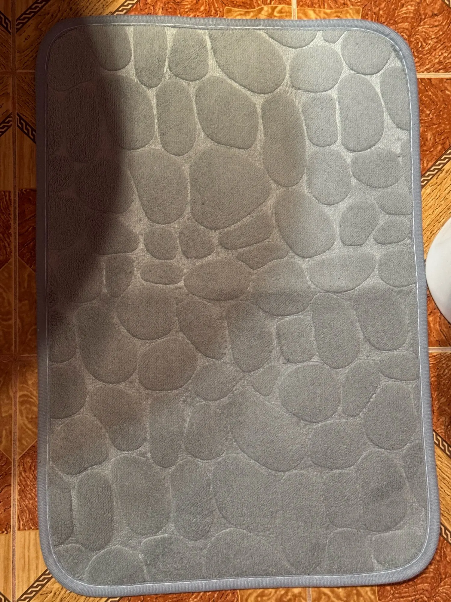 Luxurious Microfiber Pebble Mat for Stylish Home Comfort photo review