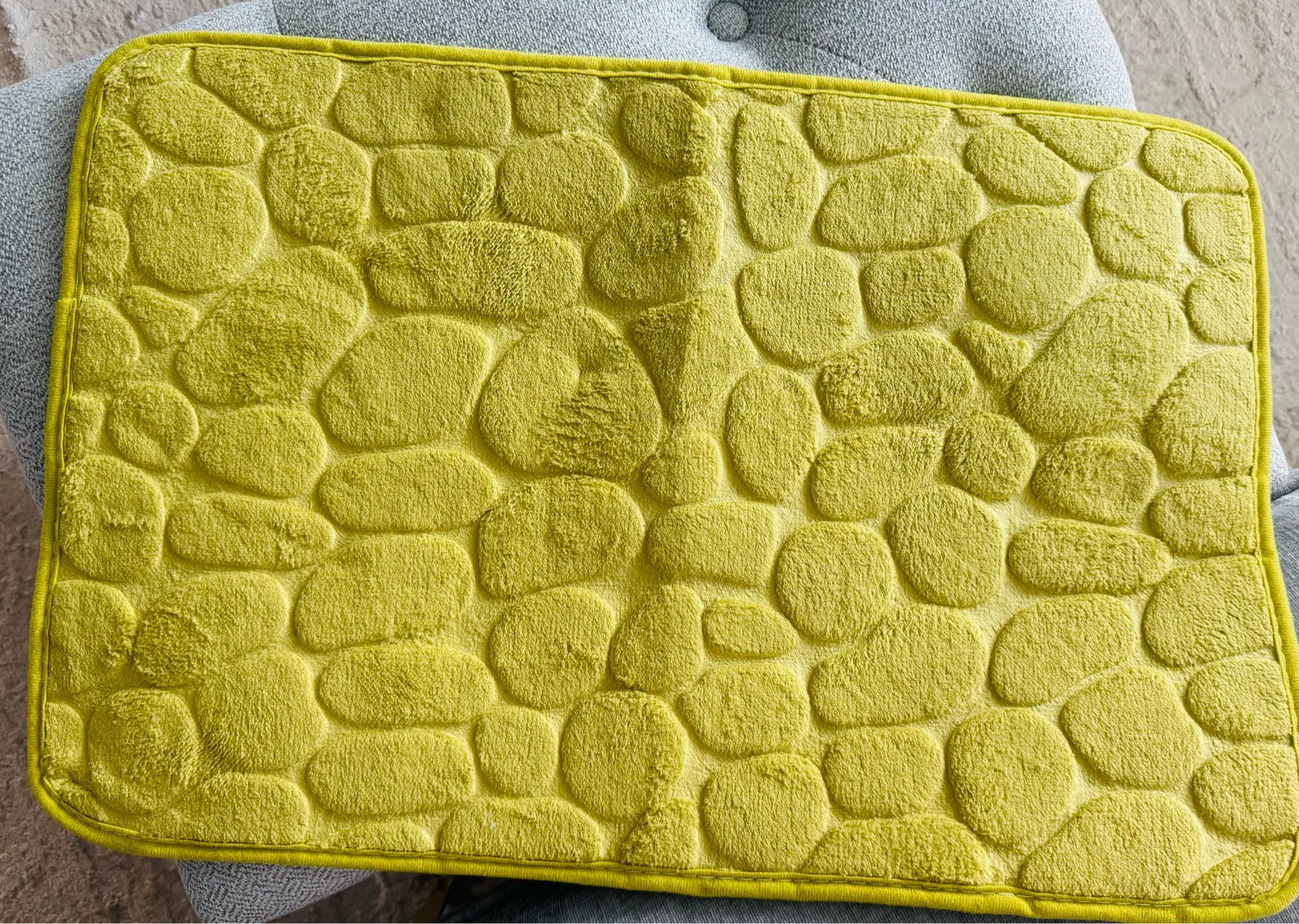 Luxurious Microfiber Pebble Mat for Stylish Home Comfort photo review