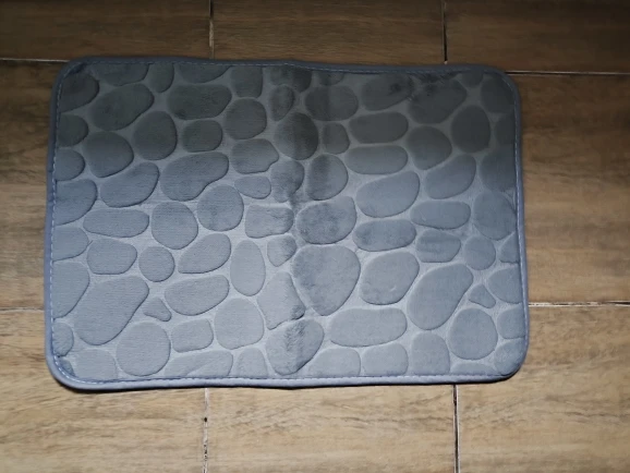 Luxurious Microfiber Pebble Mat for Stylish Home Comfort photo review