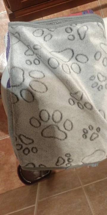 Luxurious Flannel Dog Blanket – Soft, Cozy & Washable! photo review