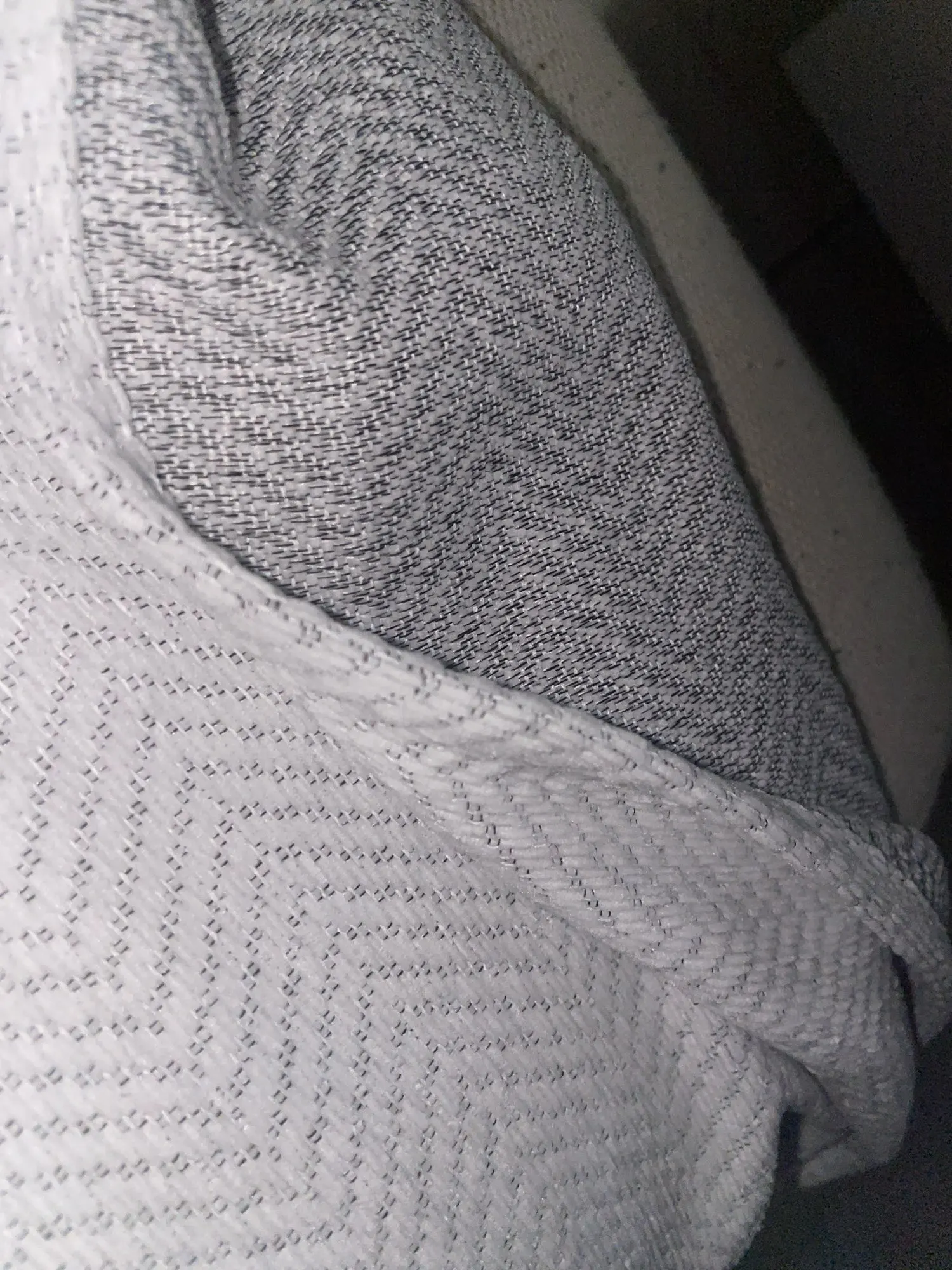 Luxurious Beige Chenille Sofa Cover - Stylish & Cozy Protection photo review