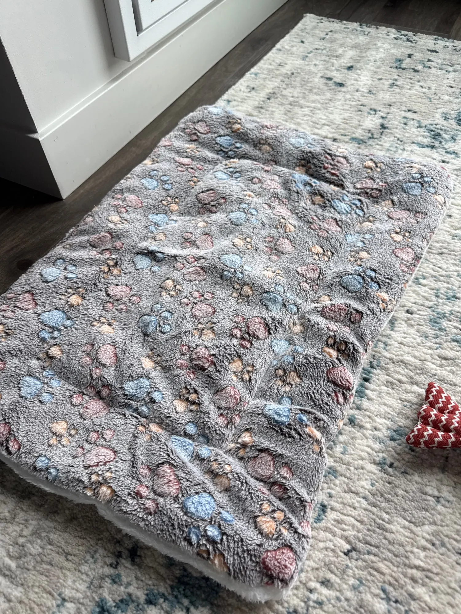 Cozy Flannel Pet Sleeping Mat for Dogs & Cats - 7 Colors Available photo review