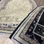 Elegant Muslim Prayer Mat – Anti-Slip, Easy-Clean Design photo review