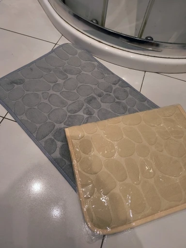 Luxurious Microfiber Pebble Mat for Stylish Home Comfort photo review