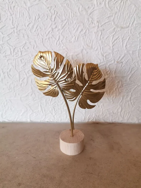 Elegant Nordic Gold Ginkgo Leaf Sculpture for Chic Decor photo review
